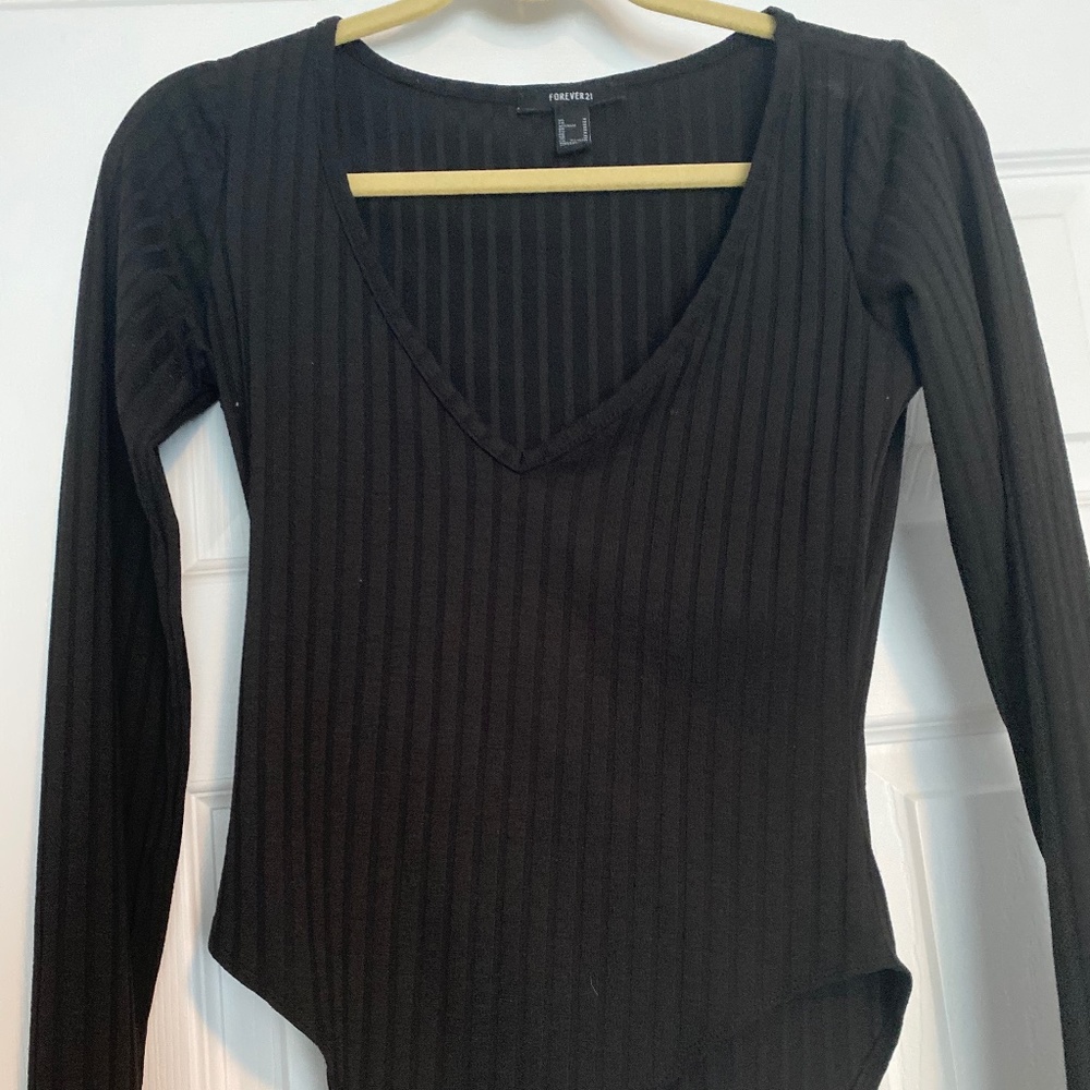 Forever 21 Black Longsleeve Ribbed Body Suit